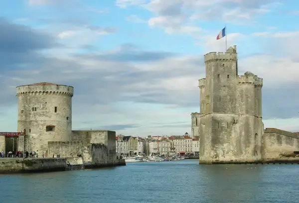 Abri Piscine Prix Installateur abri de piscine La Rochelle