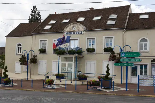 Abri Piscine Prix Installateur abri de piscine Saint-Fargeau-Ponthierry